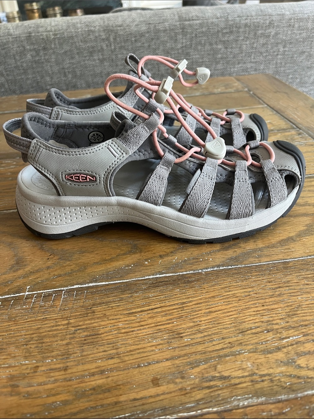 Keen Women's Gray Sandals with Pink Bungee - Picture 3 of 7